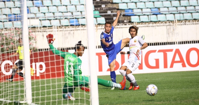 Văn Vũ lập siêu phẩm, Bình Dương thắng nghẹt thở ở AFC Cup