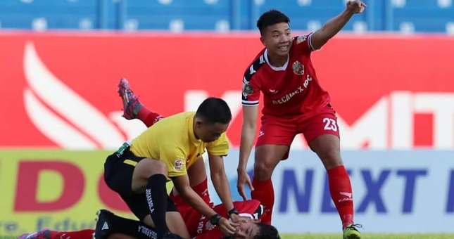 Cầu thủ U22 Việt Nam lún thái dương, chưa rõ ngày trở lại