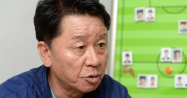 HLV TP HCM không trách ông Park vì không gọi 'gà nhà' lên tuyển