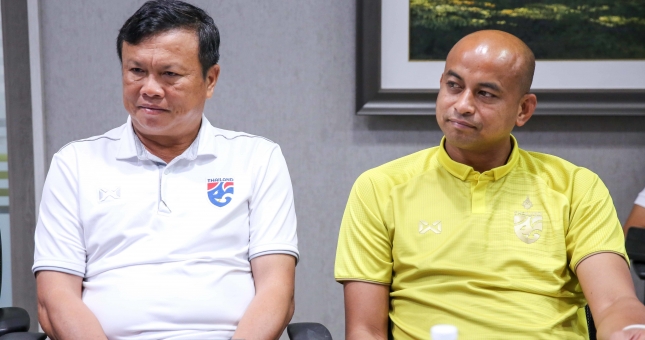 NÓNG: Thái Lan chính thức chia tay HLV Sirisak Yodyardthai