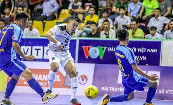 Đại diện VN thảm bại trước đội bóng Thái Lan ở giải futsal ĐNA