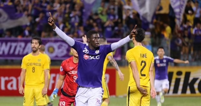 Thắng kịch tính Ceres, Hà Nội làm nên lịch sử cho bóng đá Việt Nam