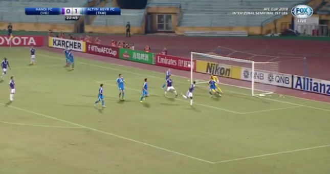 VIDEO: Xà ngang 2 lần cứu thua cho Altyn Asyr