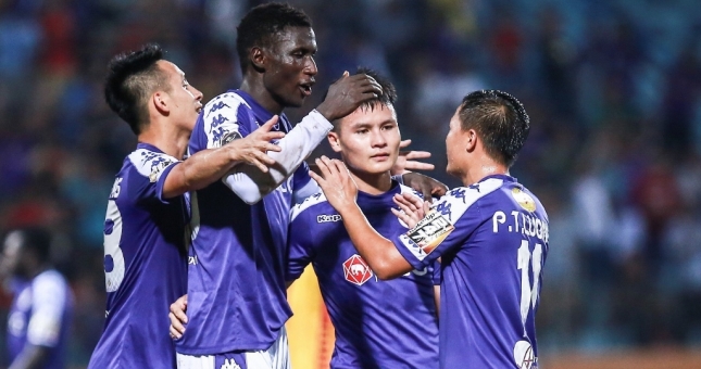 Văn Quyết toả sáng, Hà Nội giành vé chơi CK Liên khu vực