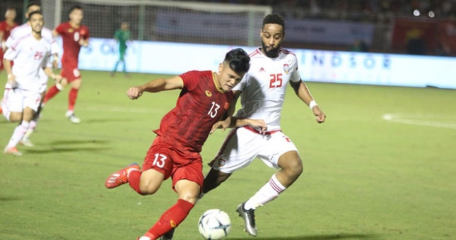Đức Chinh tỏa sáng, U22 Việt Nam hòa đáng tiếc trước UAE