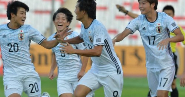 Thắng Mông Cổ 9 bàn, Nhật Bản tạm vươn lên ngôi đầu BXH