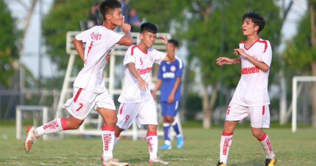 HLV châu Âu 'điểm tên' 4 cầu thủ xuất sắc nhất khóa 4 HAGL