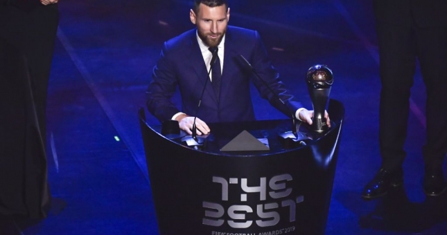 FIFA CHÍNH THỨC lên tiếng vụ phiếu bầu Messi