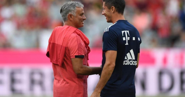 Lộ bằng chứng cho thấy bến đỗ mới của HLV Mourinho