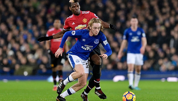Trước trận MU, Ferguson muốn Everton có HLV giỏi nhất thế giới