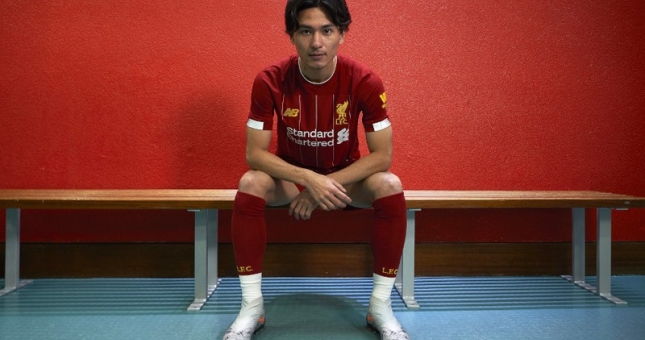 Minamino bơ vơ một mình khi mới đến Liverpool