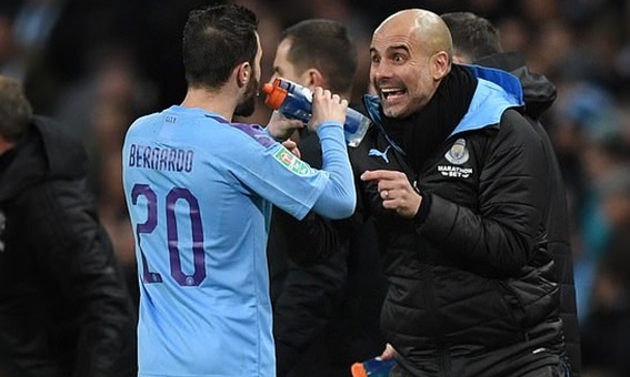 Man City lục đục: Học trò yêu cầu Pep ngừng giáo huấn