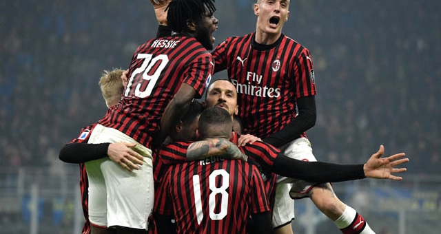 Ibrahimovic ghi tên mình vào lịch sử tại Derby Milan