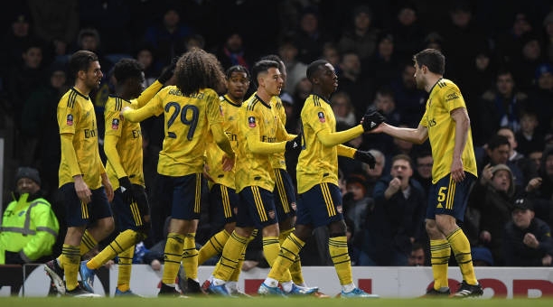 Arsenal tìm lại niềm vui bằng tấm vé tứ kết FA Cup