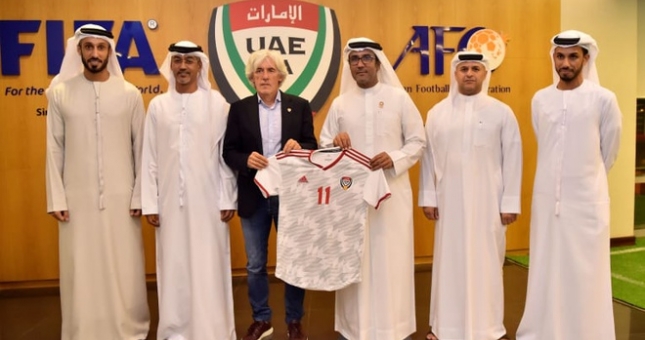 UAE sa thải HLV mới dù chưa dẫn dắt trận nào