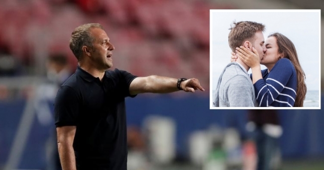 HLV Bayern thua cuộc bầu chọn trên web người lớn