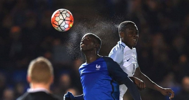 Sao Pháp từ chối hàng loạt đại gia vì muốn đến MU