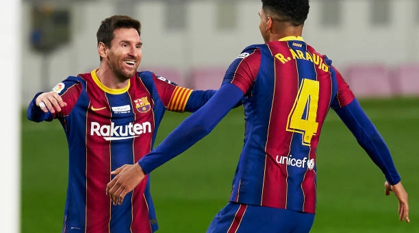 Barca không thể thắng dù Messi lập công