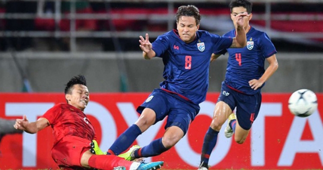 HLV Park lại đau đầu, Quế Ngọc Hải phải nghỉ từ 2-3 tuần