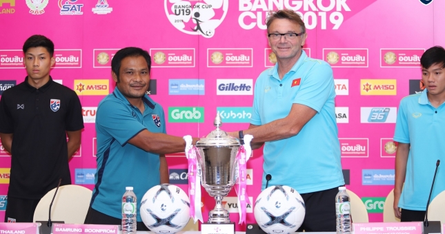 HLV Philippe Troussier tự tin đánh bại U19 Thái Lan