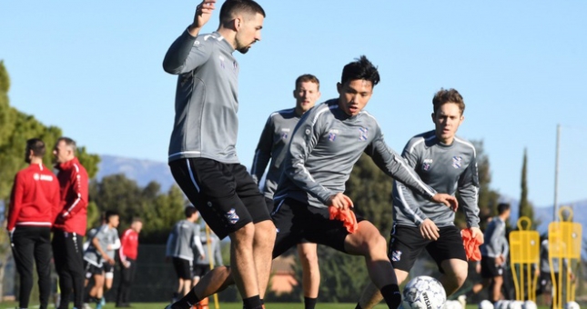 Văn Hậu hăng say tập luyện tại Tây Ban Nha cùng Heerenveen