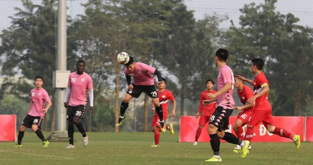 Quang Hải trở lại không thể giúp Hà Nội đánh bại Viettel