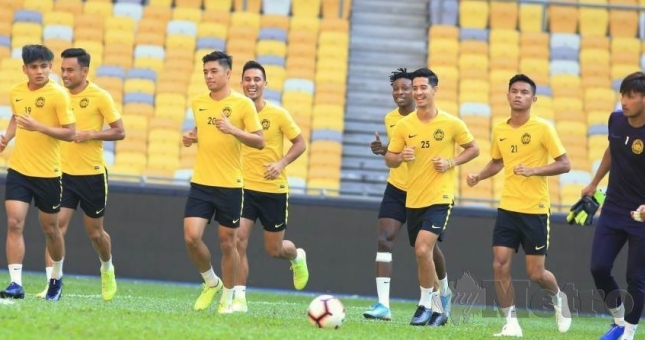 Malaysia tìm được 'quân xanh' chất lượng trước khi đấu Việt Nam?