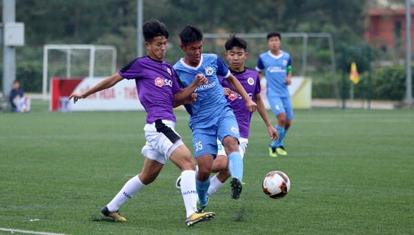 U19 Hà Nội may mắn thoát thua trước U19 Nam Định