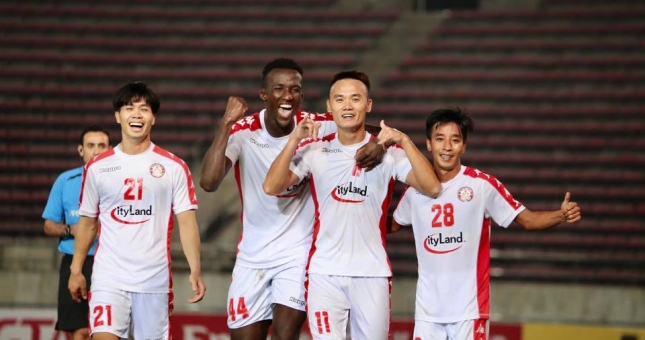 Bóng đá Việt Nam tiếp tục vượt qua Australia trên BXH châu Á