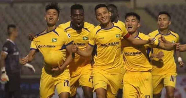 SLNA tiết lộ mức lương siêu thấp của các cầu thủ