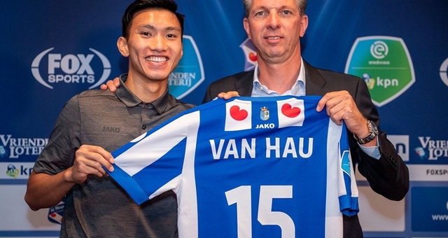 Heerenveen trả Hà Nội FC bao nhiêu để giữ chân Văn Hậu?