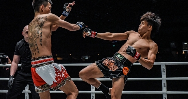 VIDEO: Knock-out đối thủ Nhật Bản, võ sĩ Việt Nam gây sốc cả châu Á