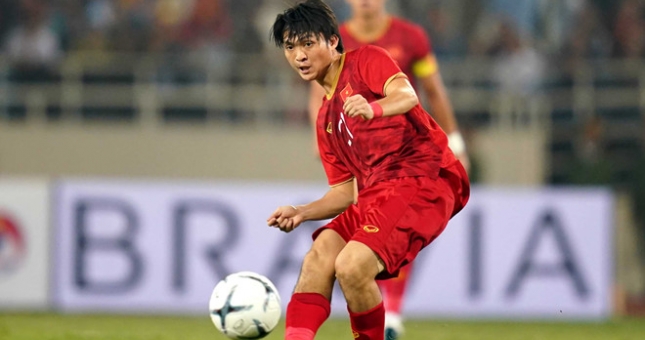 VIDEO: Những bí mật chưa từng tiết lộ về tiền vệ tài hoa bậc nhất Việt Nam