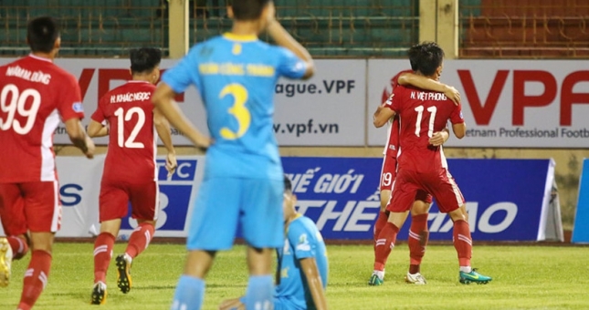 'Quân bài tẩy' của HLV Park tỏa sáng giúp Viettel đánh bại Khánh Hòa