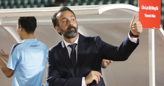 Nóng: HLV đầu tiên chính thức bị sa thải tại V.League 2020
