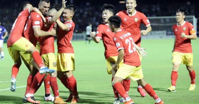 HL Hà Tĩnh và Đà Nẵng cầm chân nhau bằng trận hòa không bàn thắng