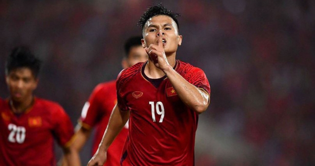 HLV Park Hang Seo nhận tin dữ từ Quang Hải