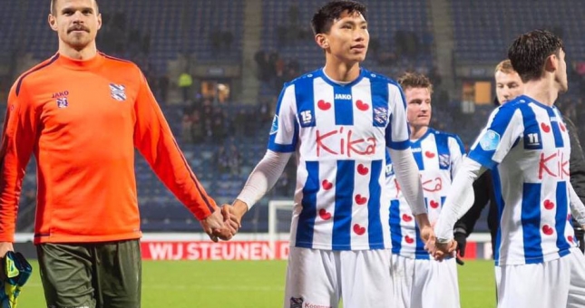 Văn Hậu nhận mưa lời khen từ cầu thủ Heerenveen trong ngày chia tay