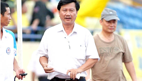 Chủ tịch CLB Quảng Nam: 'V-League phải đá sớm hoặc dừng hẳn'