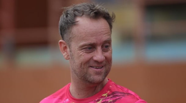 HLV CLB TP.HCM 'đau đầu' vì thầy Park