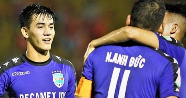 Tiến Linh nói gì khi bị so sánh với Anh Đức