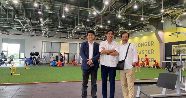 'Tướng' Sài Gòn FC đến thăm học viện PVF