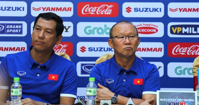 HLV Chung Hae-seong: 'Quá tuyệt vời nếu ông Park có thêm quốc tịch Việt Nam'