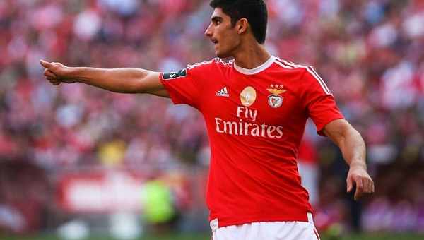 Chuyển nhượng 25/1: MU chính thức để tuột mất 'Ronaldo mới'