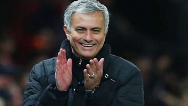 Tin chuyển nhượng sáng 17/2: MU được bật đèn xanh, Barca 99% có tân binh