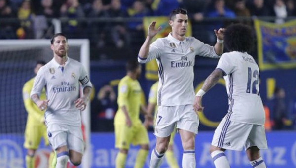 Real Madrid cân bằng kỷ lục tồn tại 73 năm của Barca