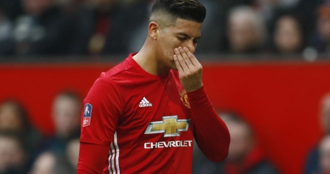 Cầu thủ MU tái hiện pha ‘đạp Ibra’ với Hazard