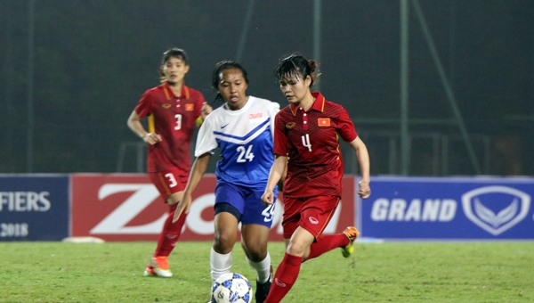 Hai HLV nói gì khi nữ Việt Nam hủy diệt nữ Singapore 8-0?