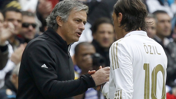 Mesut Ozil: ‘Tôi yêu HLV Mourinho’