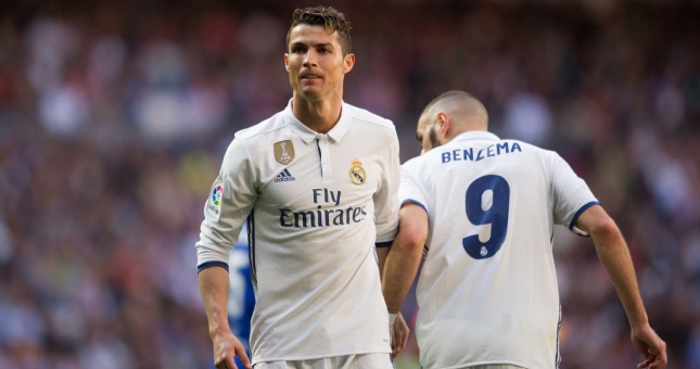 Ronaldo nhận thống kê kém hơn cả thủ môn Barca